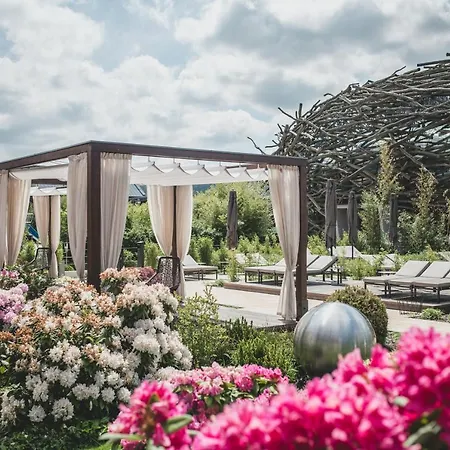 Hotel čapí Hnízdo 4*