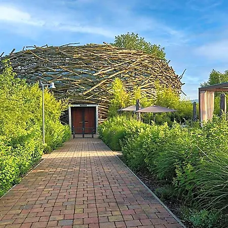 Otel Capi Hnizdo Olbramovice (Benesov)