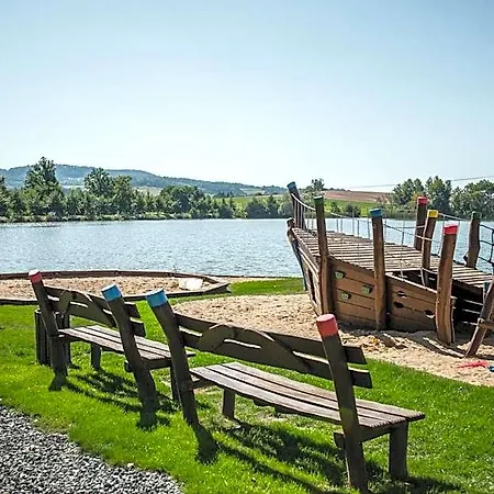 Capi Hnizdo Otel Olbramovice (Benesov)