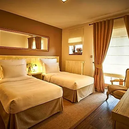 Capi Hnizdo Otel Olbramovice (Benesov)