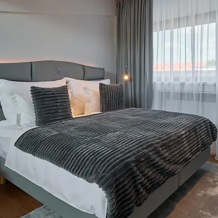 Hotel čapí Hnízdo Olbramovice (Benesov)