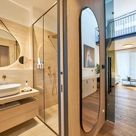 Hotel Capi Hnizdo 4*
