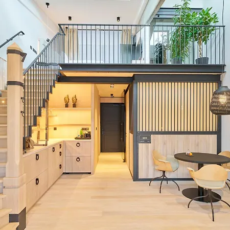 Capi Hnizdo Otel