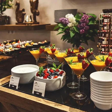 Отель Capi Hnizdo Olbramovice (Benesov)